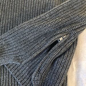 H&M Gray Oversized Sweater